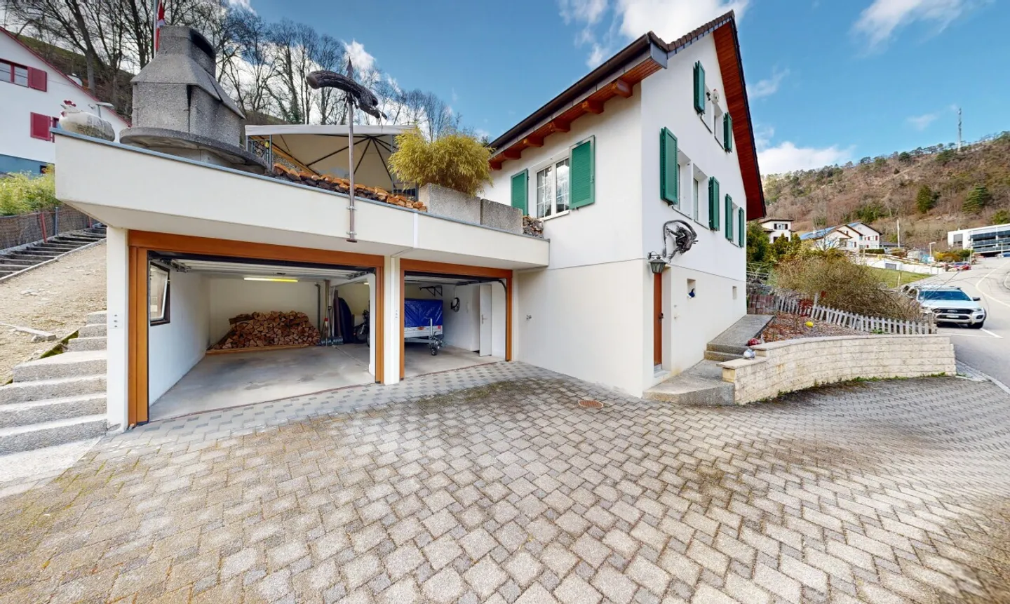 Casa indipendente con 2 garage e spazio versatile - Foto 3 di 11