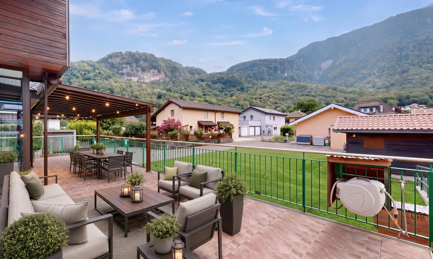 Family home with unobstructed view in Muraz (Collombey) - Photo 2 of 11