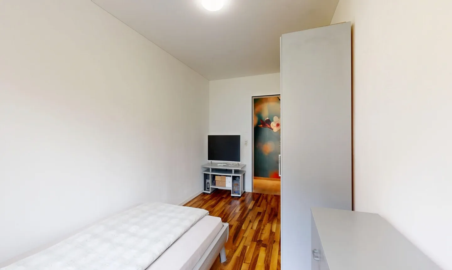 Bright 4.5-room apartment with large south-facing terrace - Photo 9 of 11