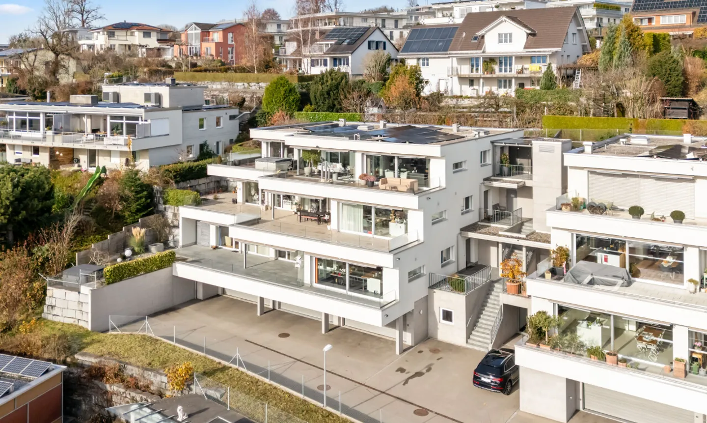 Exklusive Attika-Terrassenwohnung in Wil - Ruhe, Stil und Weitblick - Foto 1 di 11