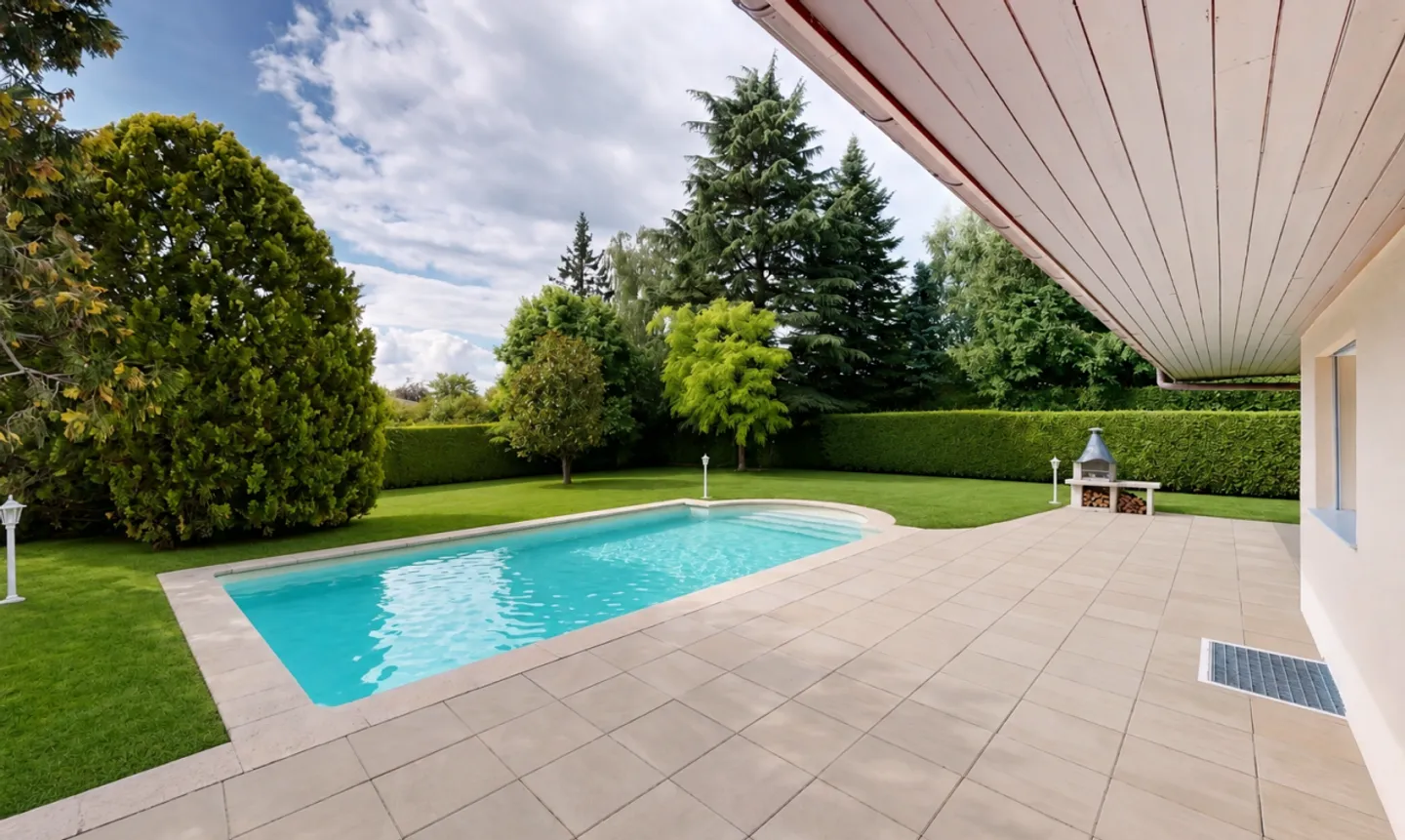 Maison individuelle avec piscine - Photo 2 sur 11