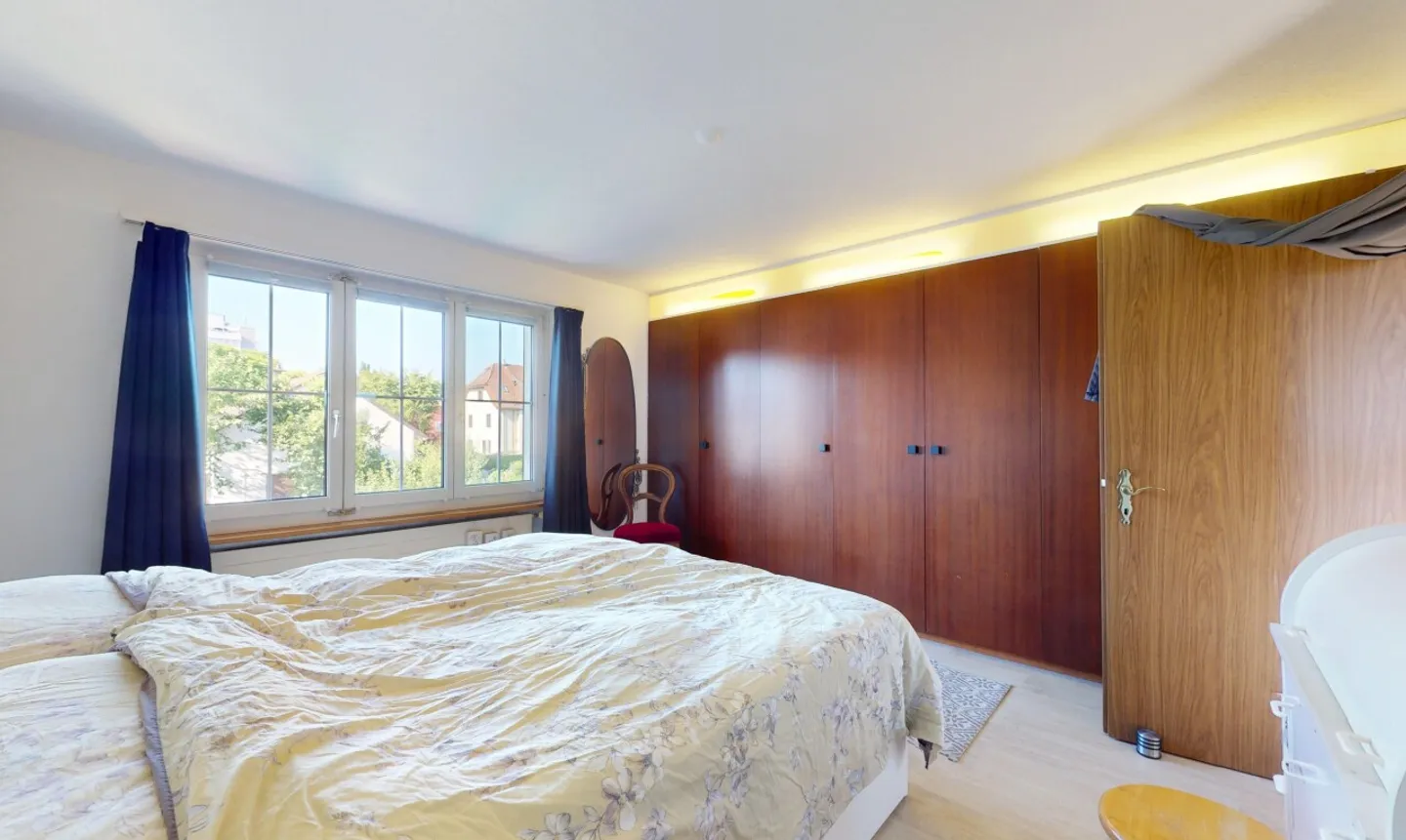 Casa spaziosa con giardino e molto spazio per la famiglia e l'ufficio - Foto 7 di 11