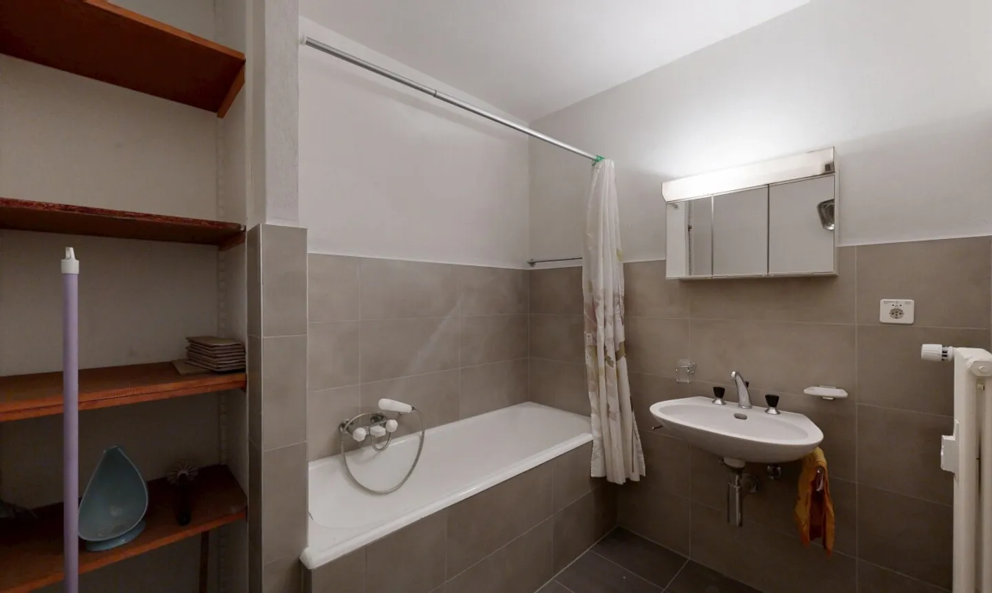 Studio spacieux au cœur de Sierre - Photo 4 sur 11