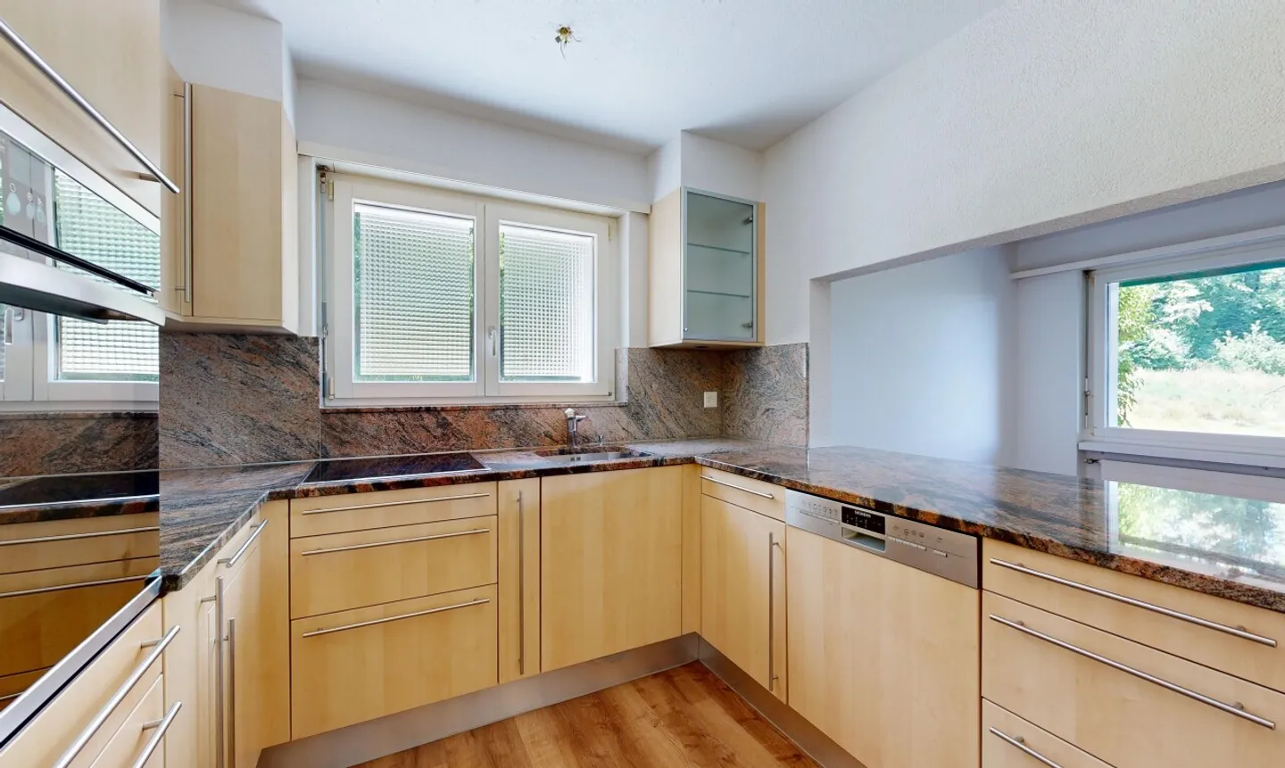 Appartamento di 5.5 locali con impressionante terrazza solarium a Turgi - Foto 3 di 11