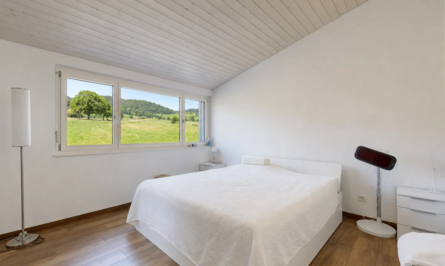 Modernes Zuhause mit unverbaubarer Weitsicht und viel Wohnkomfort - Foto 10 von 11