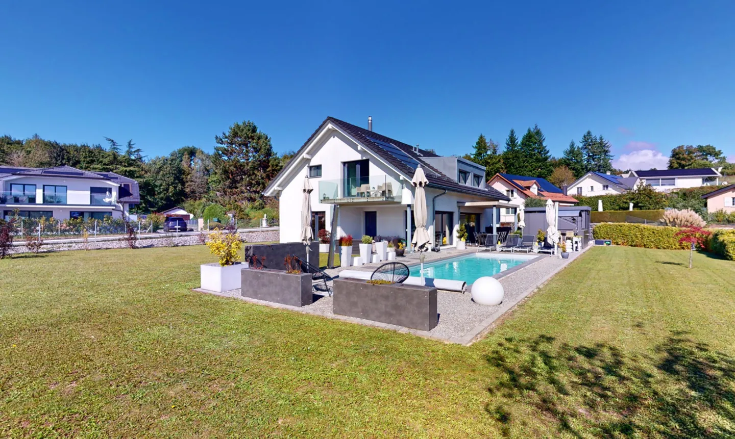 Casa da sogno con piscina riscaldata e vista lago! - Foto 5 di 13