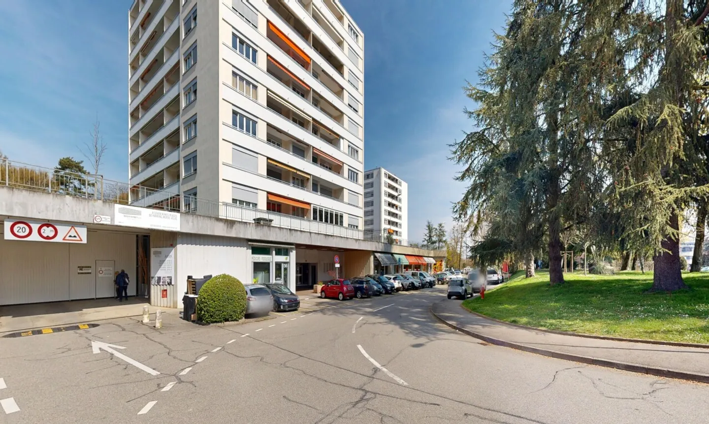 4.5 bright rooms in Versoix, quiet setting, generous living space - Photo 1 of 11