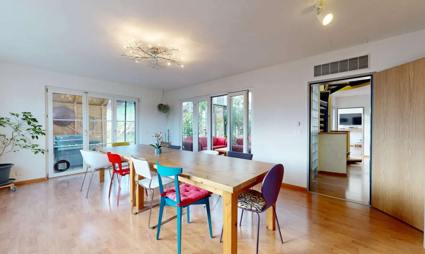 Geräumiges Familienhaus mit Aussicht - Foto 7 von 11