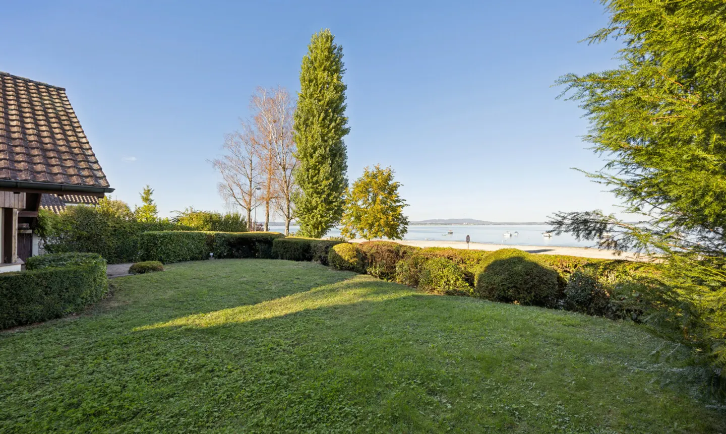 Unique rarity on Lake Constance – exclusive lakeside property in Kesswil - Photo 4 of 11