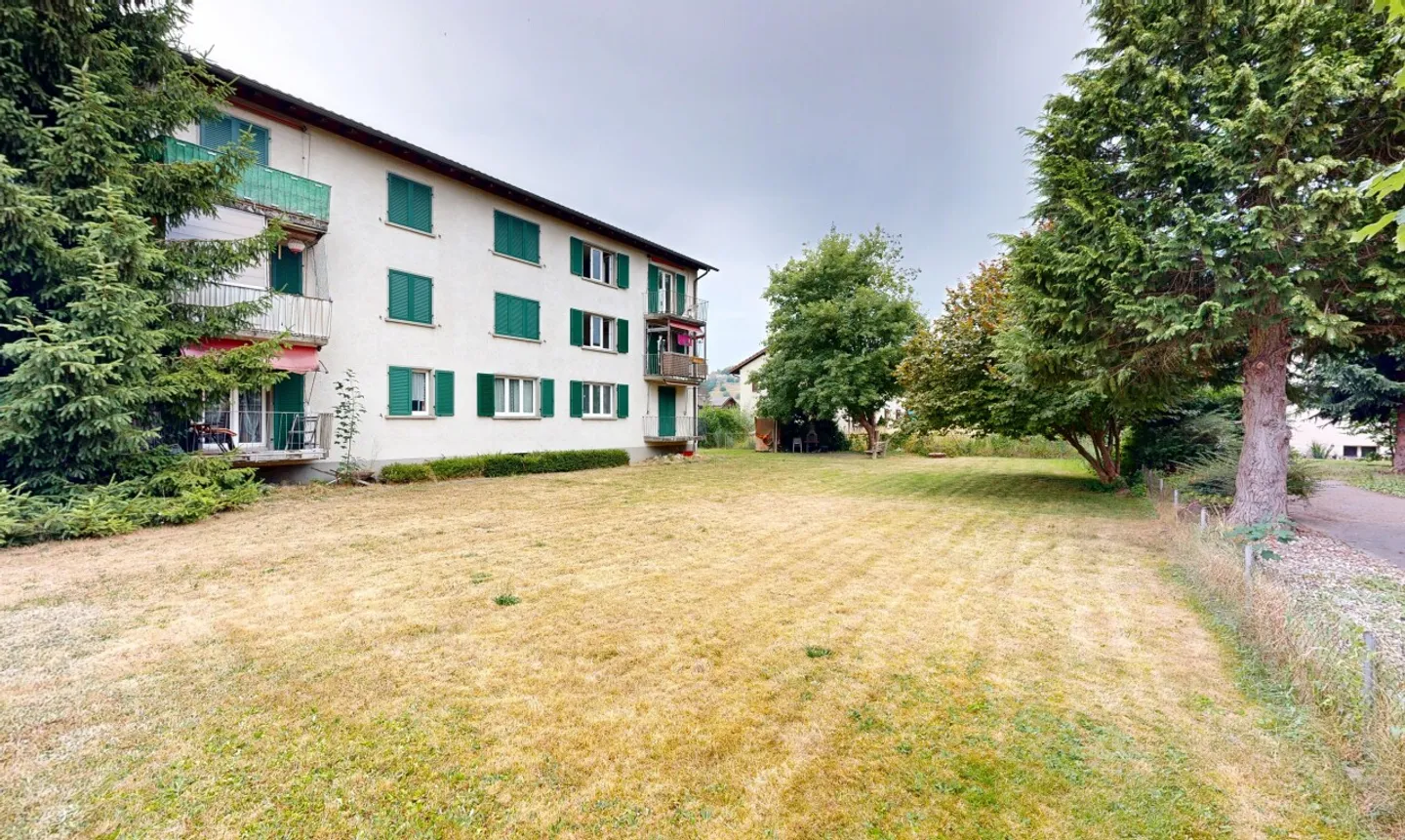 Vollvermietetes Mehrfamilienhaus mit attraktivem Entwicklungspotenzial - Photo 2 sur 10