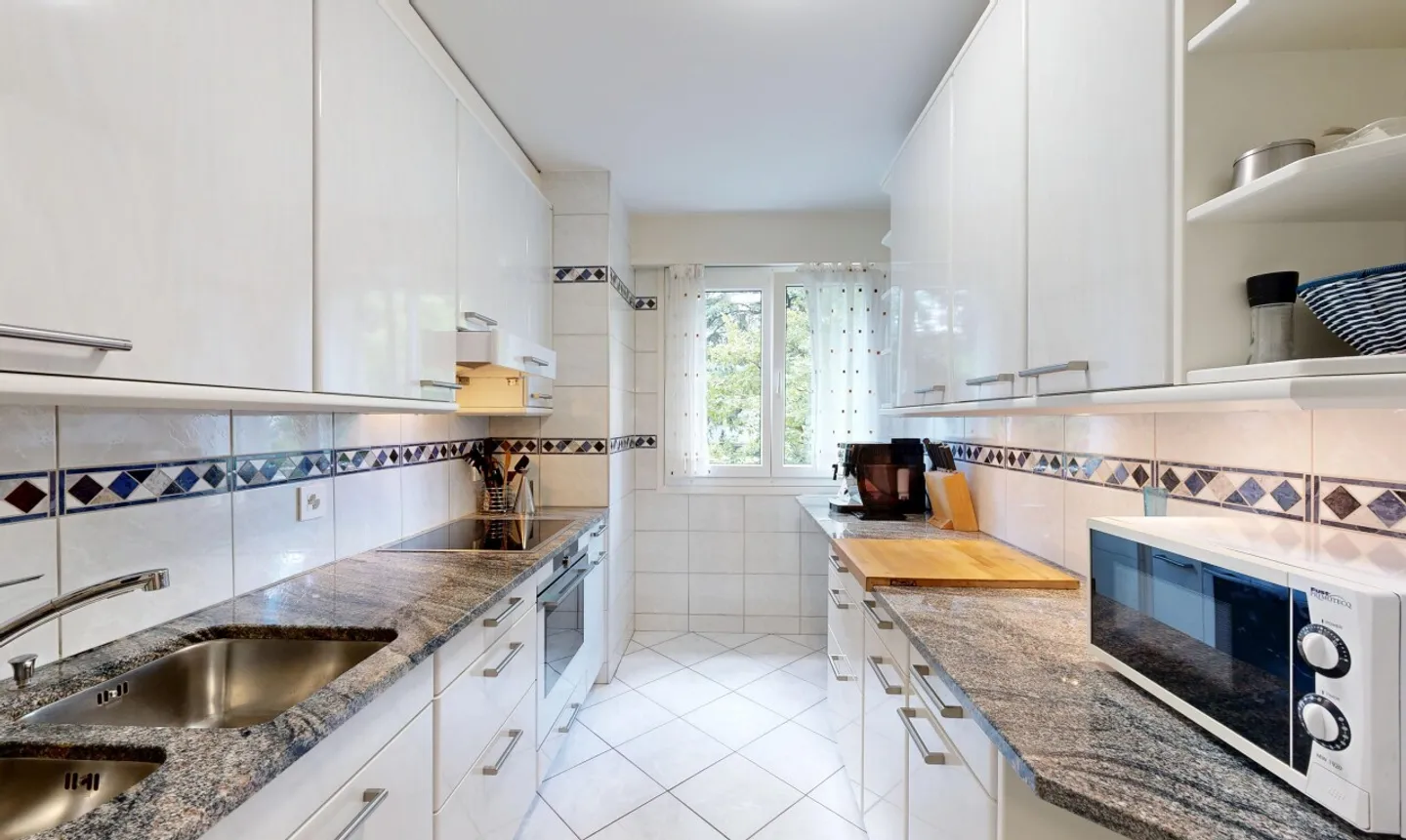 Appartement spacieux avec balcon - Photo 4 sur 11