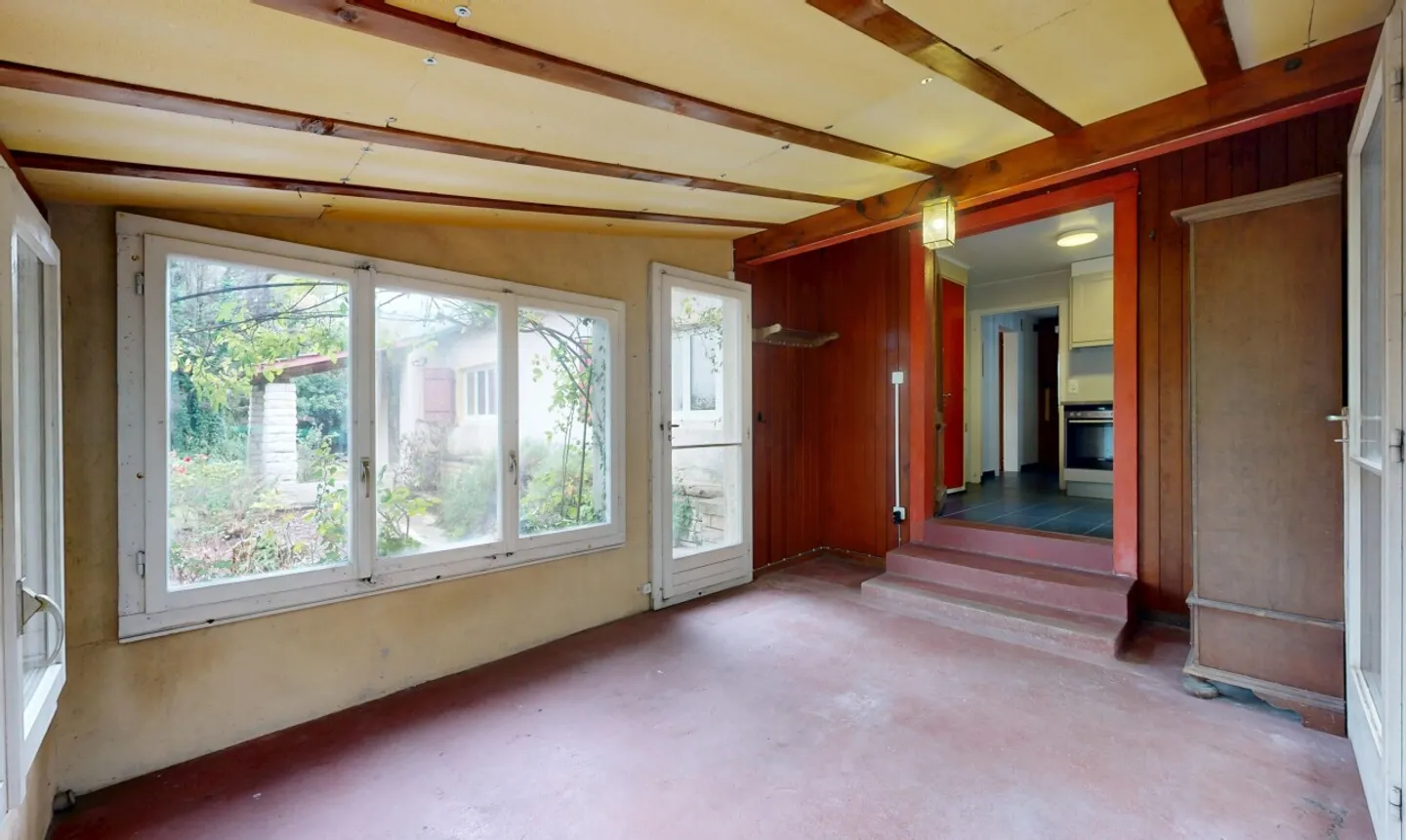 Chéserex: house to renovate in a calm and green setting - Photo 9 of 11