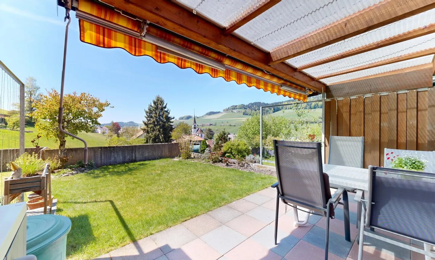 Casa a schiera attraente in una posizione tranquilla - Foto 3 di 11