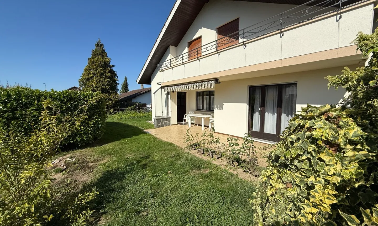 Grande maison familiale dans un quartier résidentiel ! - Foto 2 di 11