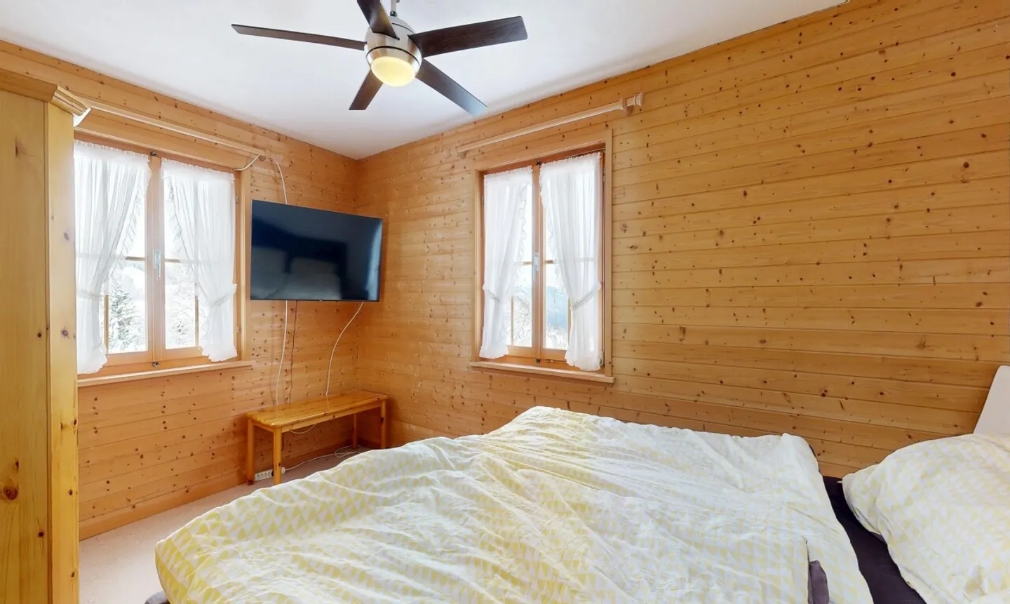 Chalet in Grüsch with direct access to the slope - Photo 9 of 11