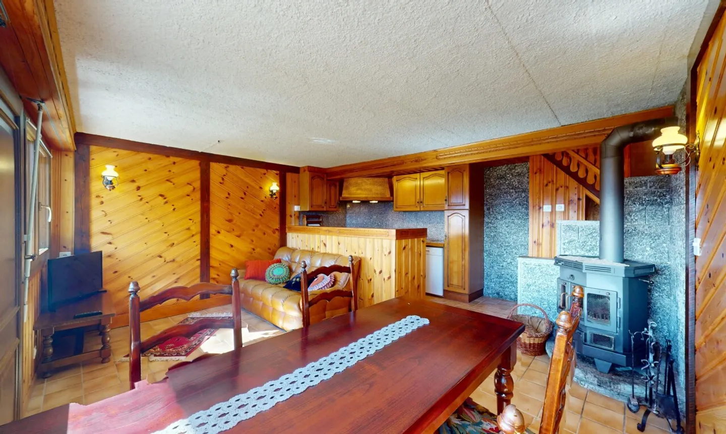 Charming chalet with vast land and breathtaking view in Savièse - Photo 9 of 13