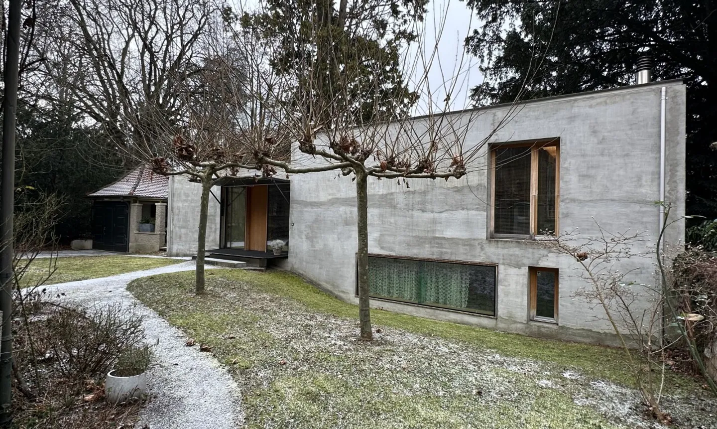 Casa moderna con giardino, ascensore per parcheggio e atmosfera confortevole - Foto 12 di 13