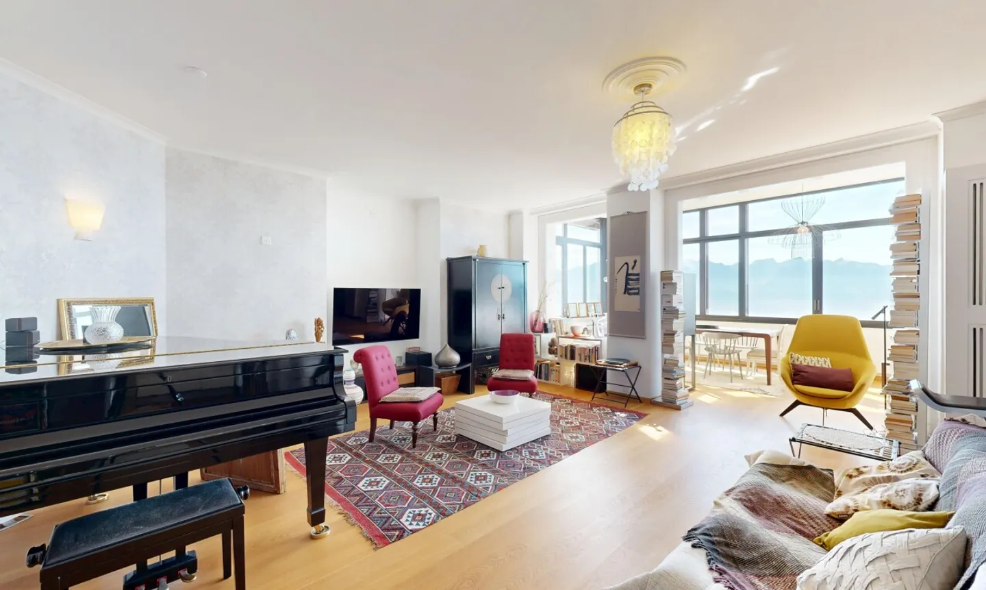 Heartfelt apartment with garden and panoramic view of the lake - Photo 7 of 11