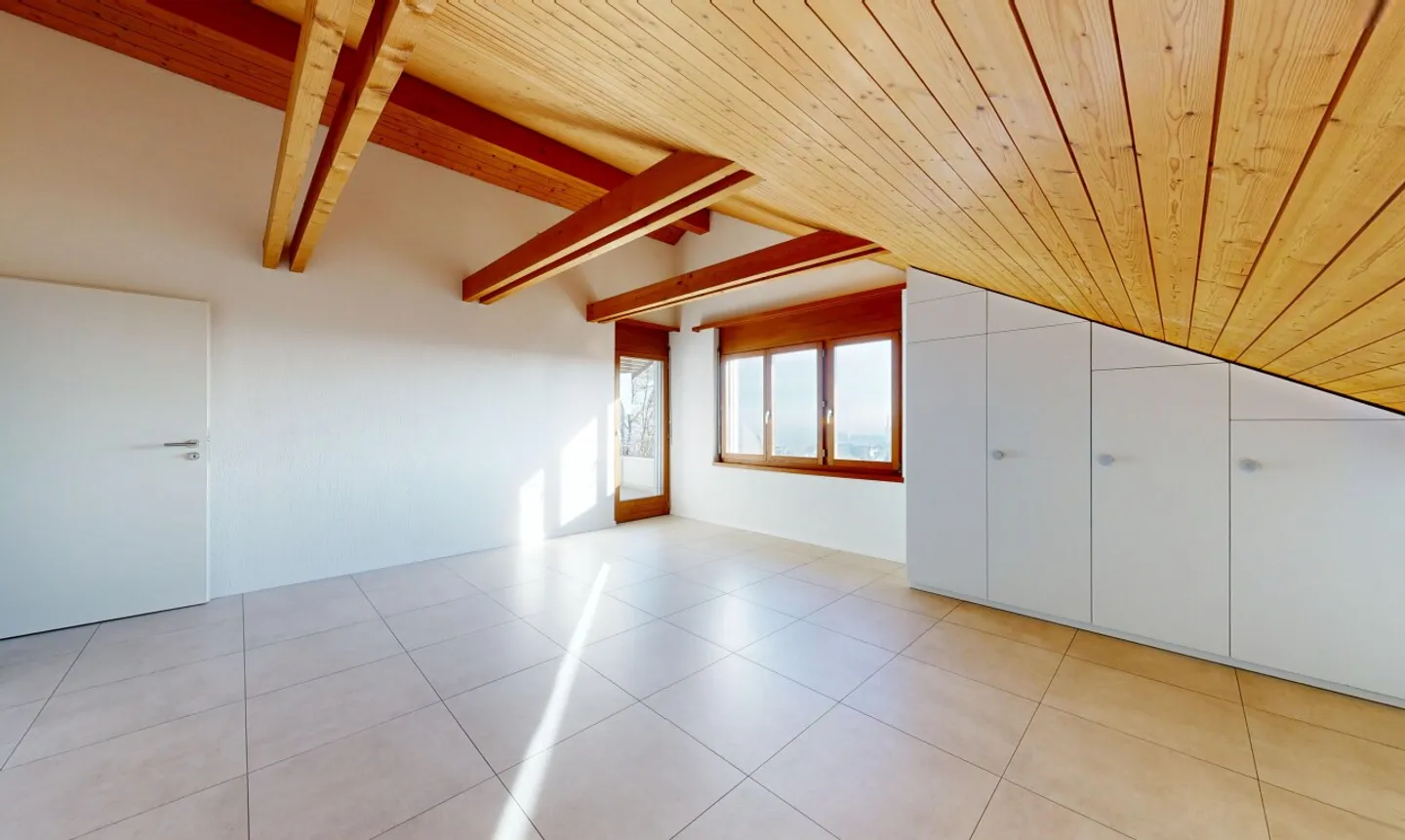 5.5-Zi. Einfamilienhaus mit zusätzlicher 2.5-Zi. Einliegerwohnung - Photo 5 sur 11