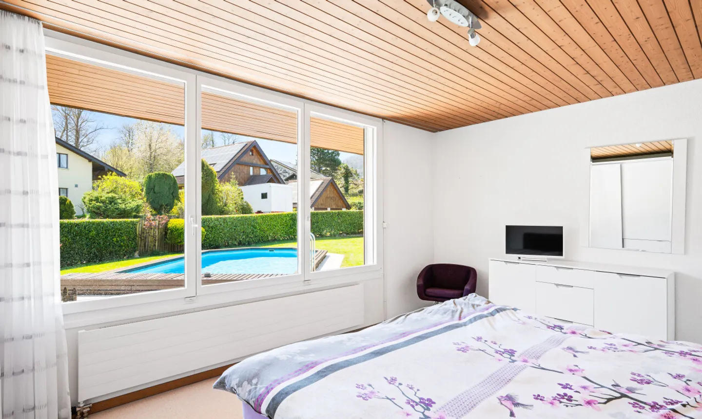 Family Paradise with Pool - Photo 5 of 11