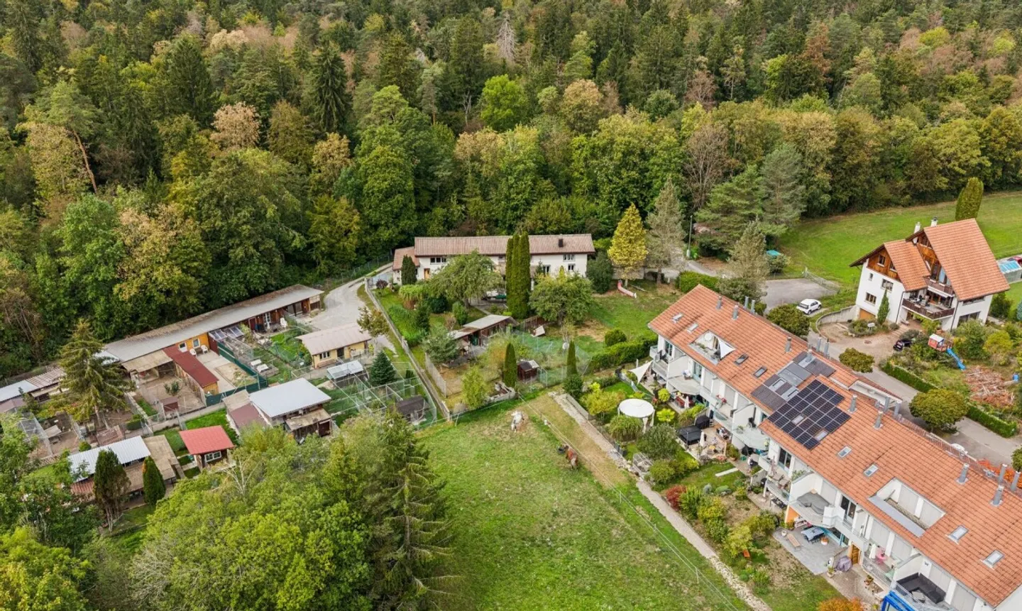 Geräumiges Einfamilienhaus mit Potenzial - Foto 1 von 11