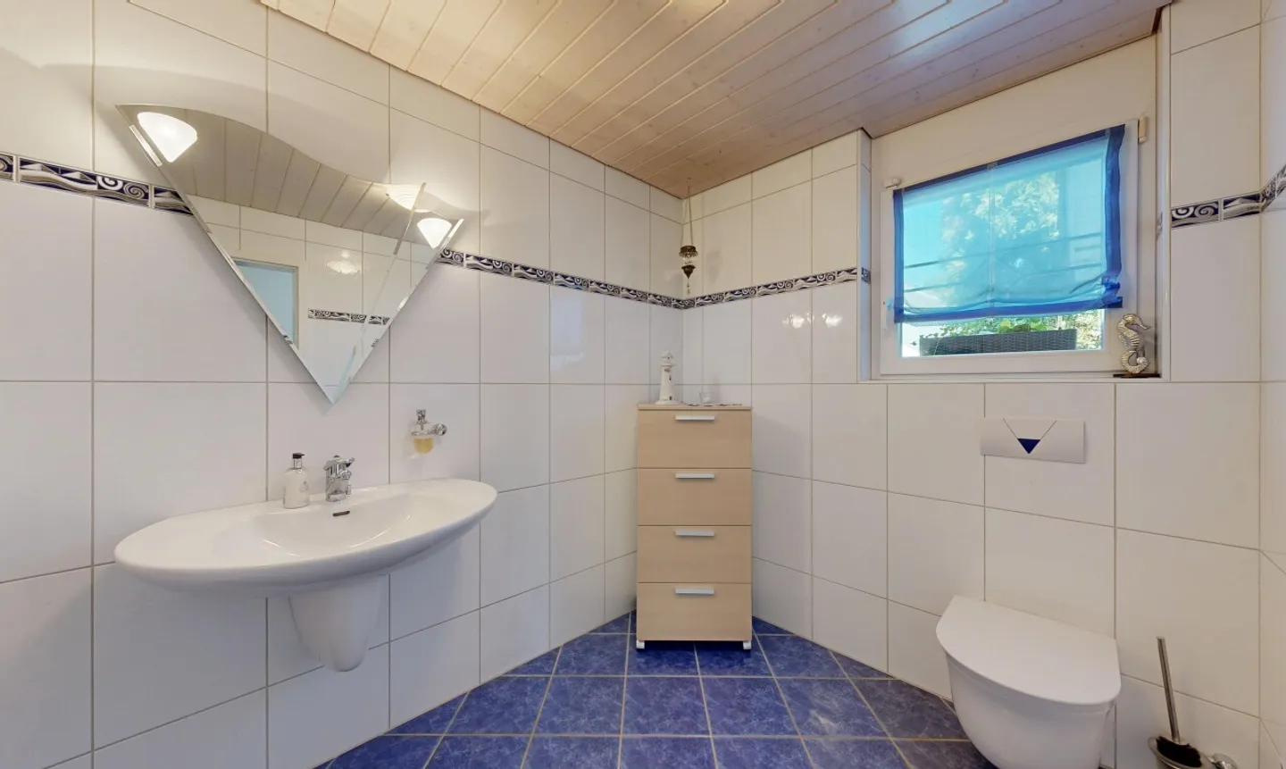 Elegante casa con vista mozzafiato e piscina - Foto 9 di 13