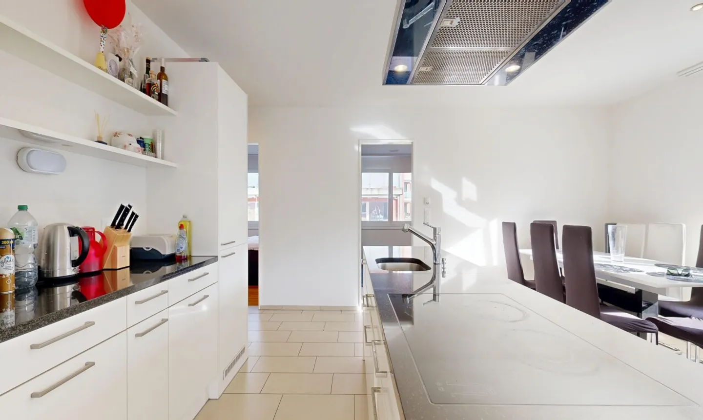 Moderne 3.5-Zimmer-Gartenwohnung mit 184 m² Garten und Sitzplatz - Photo 7 sur 11