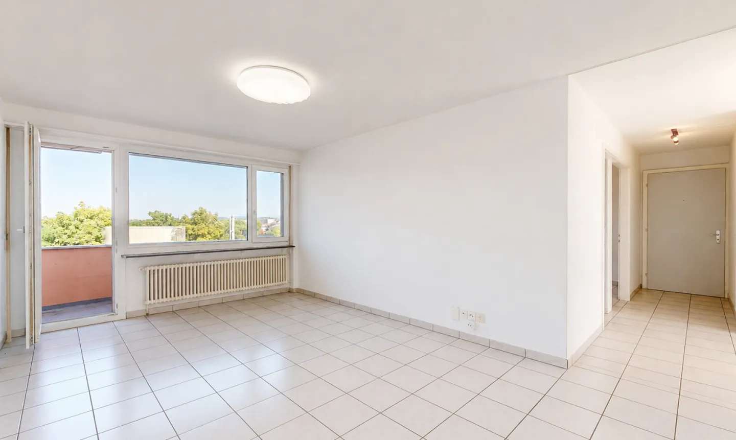 Appartement lumineux de 4,5 pièces avec balcon et vue sur le Rhin à Stein AG - Photo 4 sur 11