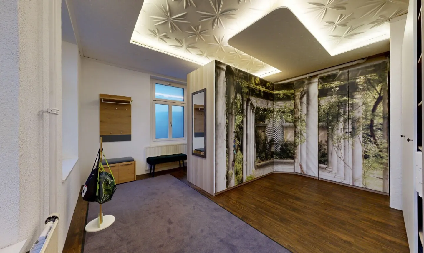 Characterful Semi-Detached Single-Family House Including Commercial Space - Photo 3 of 11
