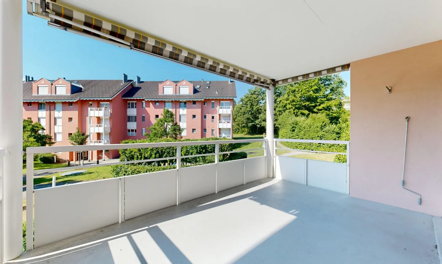 Appartement lumineux 3.5 pièces - Photo 2 sur 11