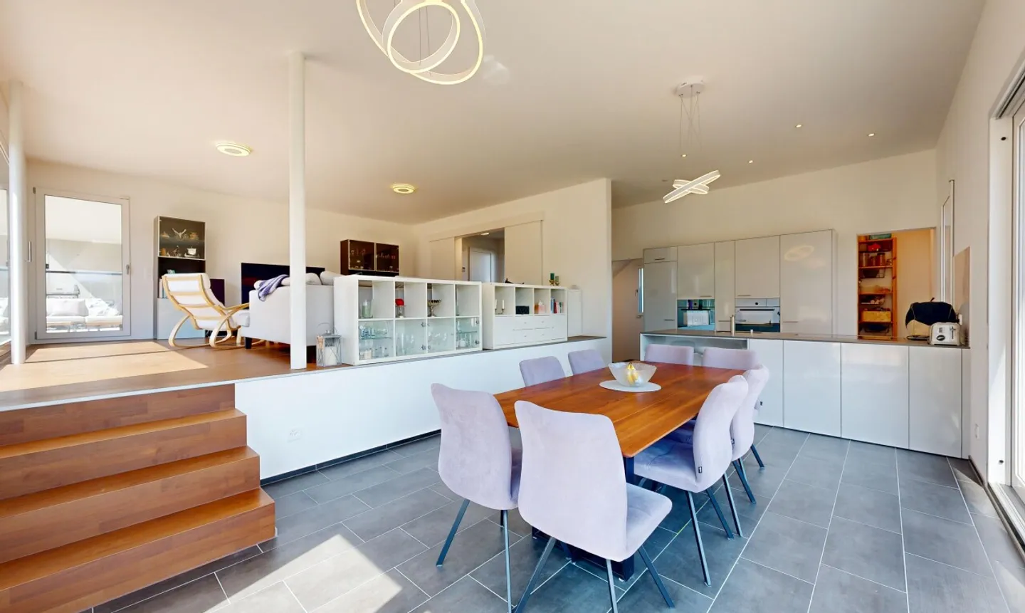 Superbe maison individuelle de 6.5 pièces  à Corminboeuf - Foto 2 von 11