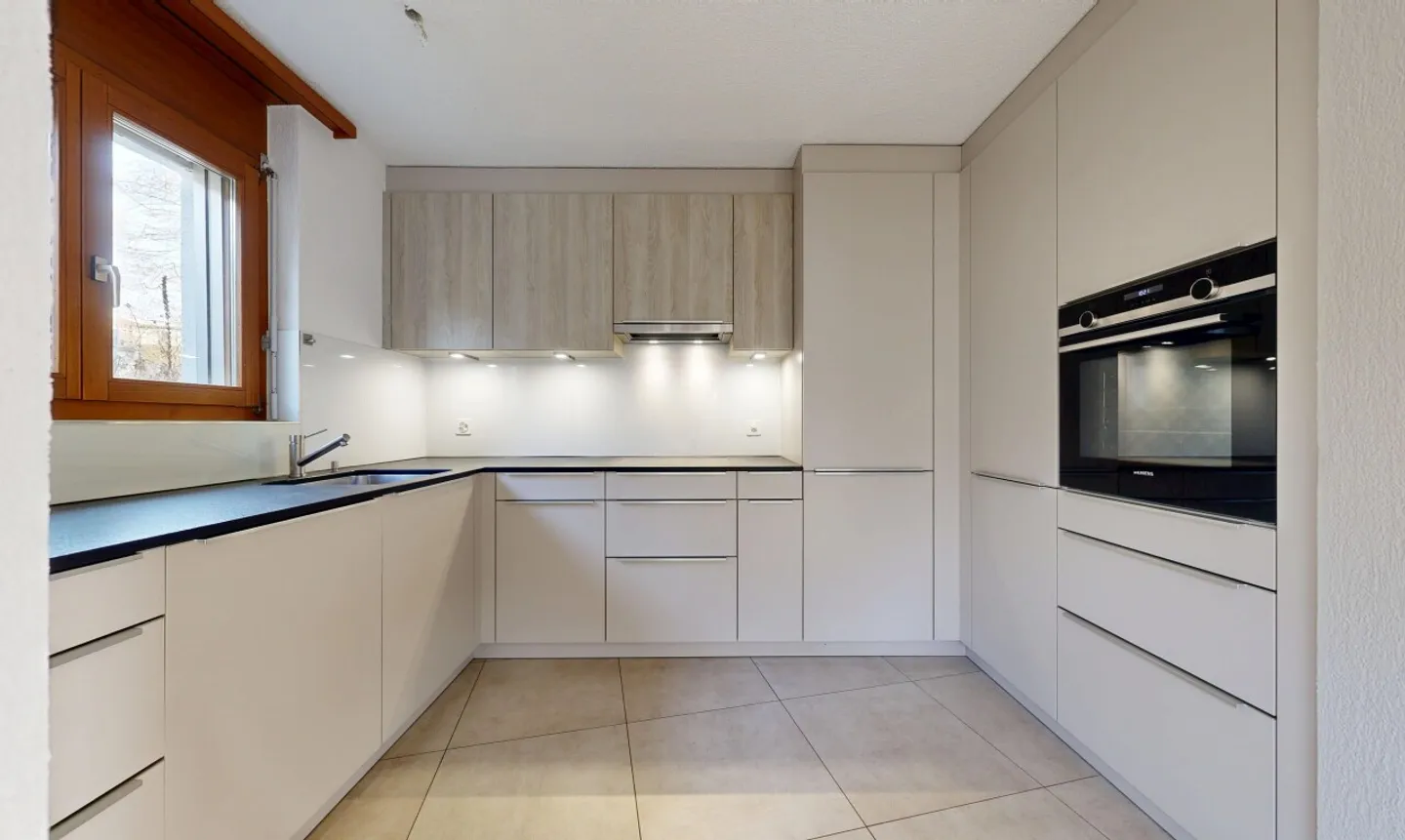 5.5-Zi. Einfamilienhaus mit zusätzlicher 2.5-Zi. Einliegerwohnung - Photo 4 sur 11