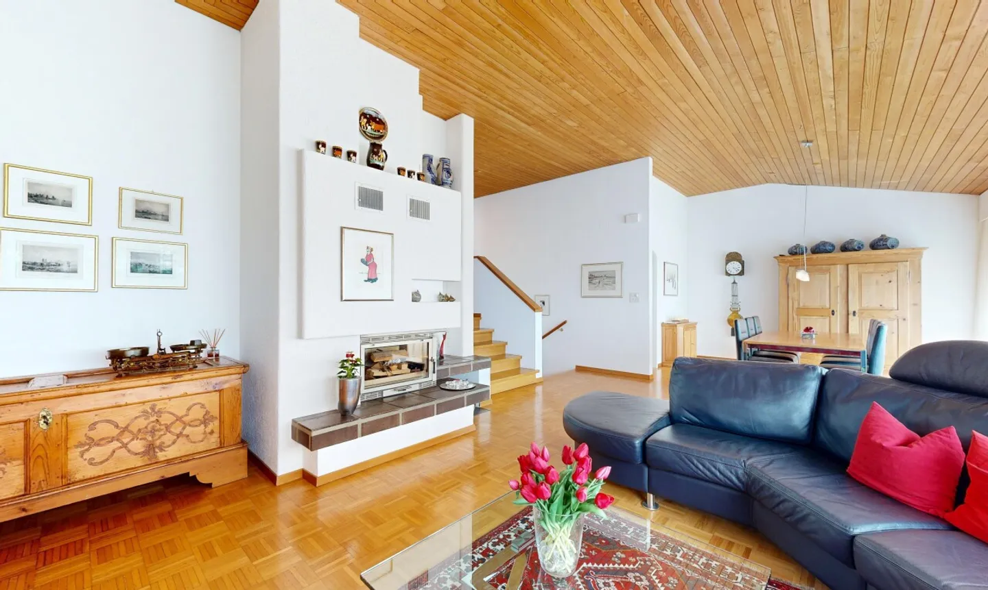 Spacious Detached House with Panoramic Views in Zuzwil - Photo 3 of 11