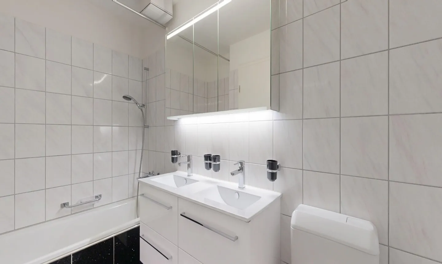 Maison de ville d'angle avec jardin et intimité près de Zurich - Photo 7 sur 11