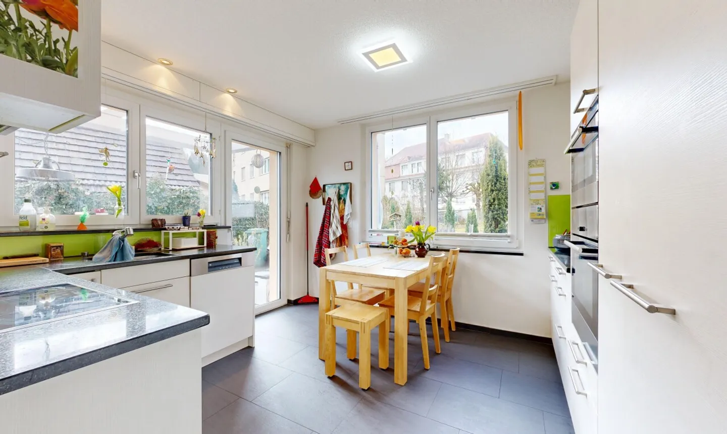 Maison individuelle moderne avec jardin et beaucoup d'espace - Photo 4 sur 11