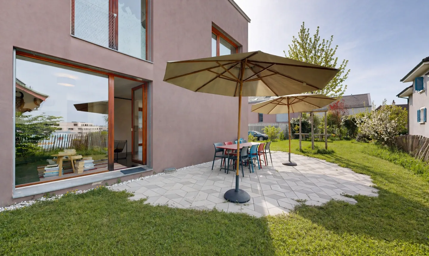 Villa d’architecte avec jardin - Photo 1 sur 11