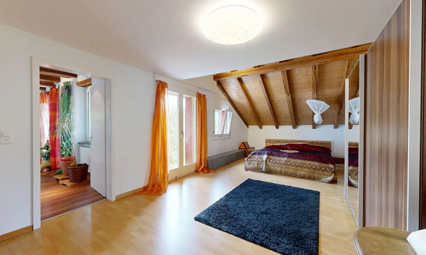 Casa storica per 4 famiglie sulla Surb con giardino e casa con camino - Foto 4 di 11