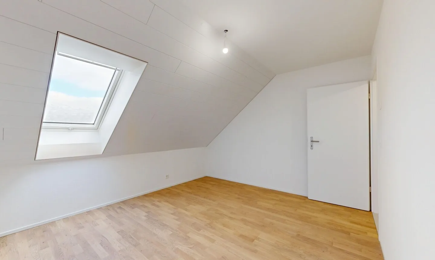 Nuovo! Grande appartamento 3.5 con soffitta privata - Foto 9 di 11