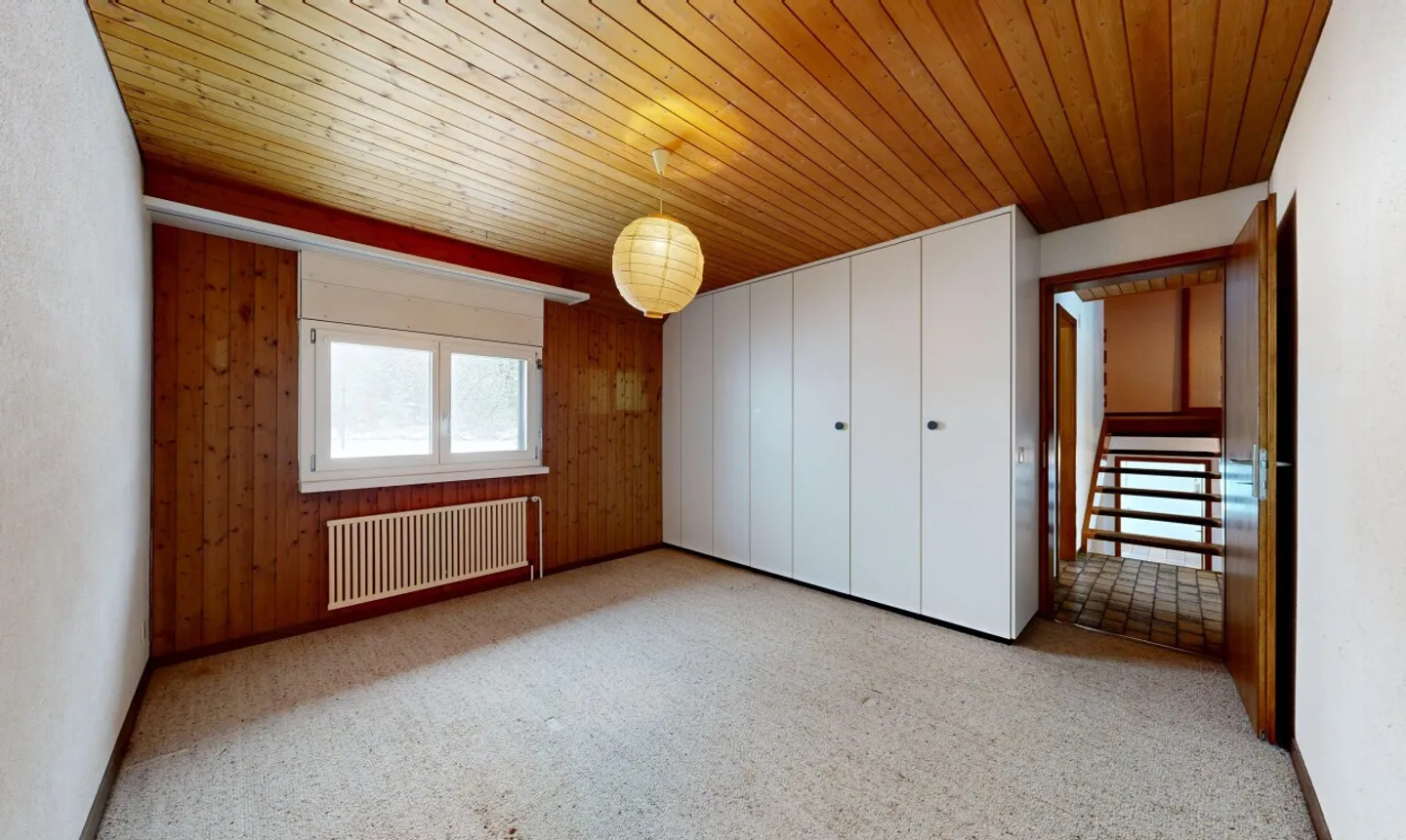 Spacious Duplex Family Home - Photo 8 of 11