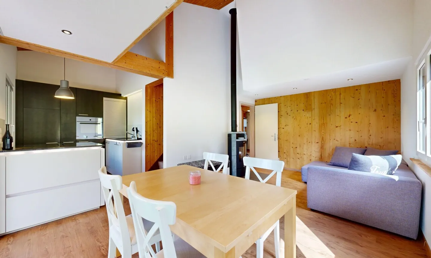 Charmantes Einfamilienhaus in der Natur - Foto 3 von 11