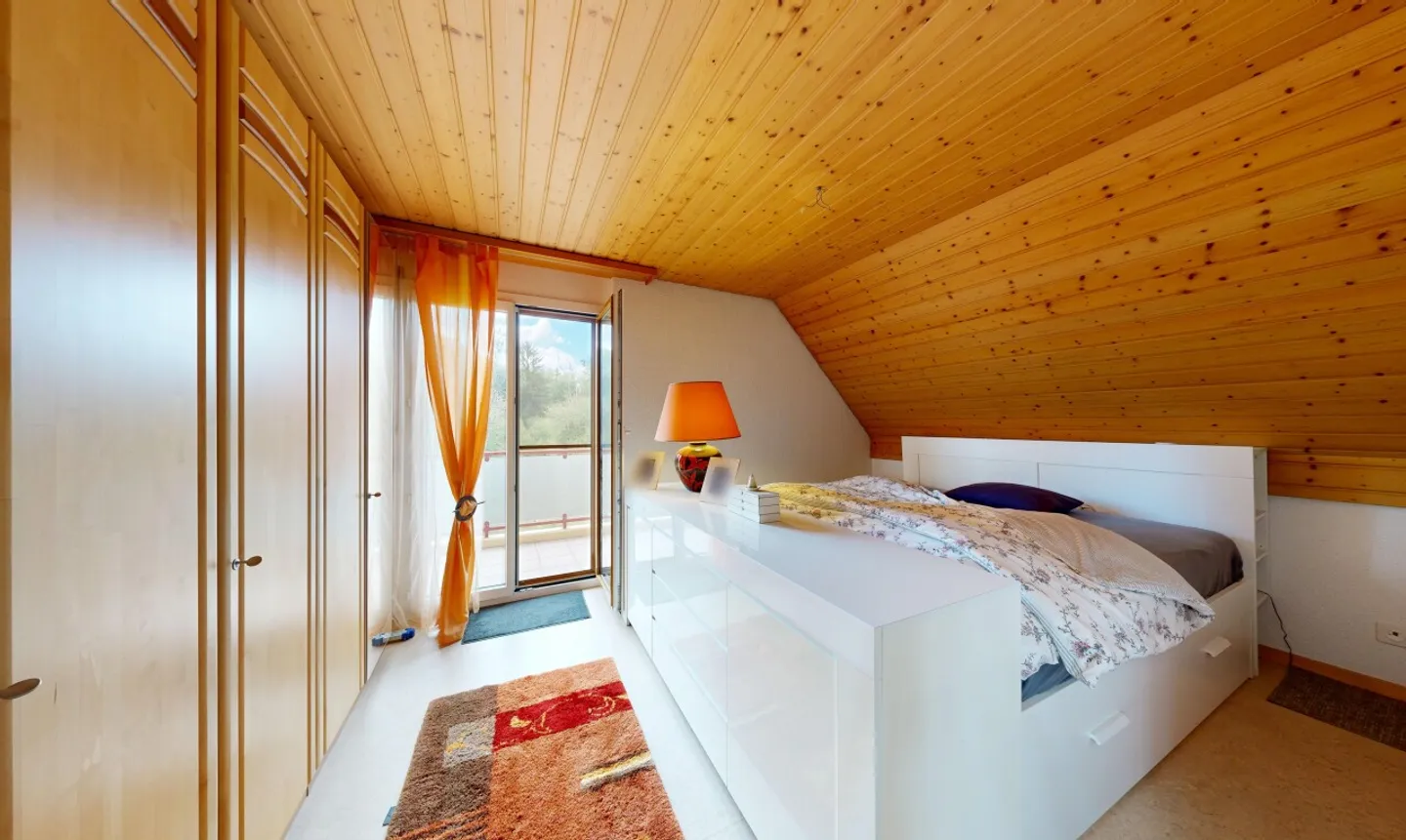 Aussergewöhnliche 5.5-Zimmer-Maisonette mit Wellnessbereich - Foto 5 von 11