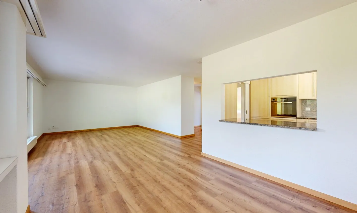 Appartamento di 5.5 locali con impressionante terrazza solarium a Turgi - Foto 2 di 11