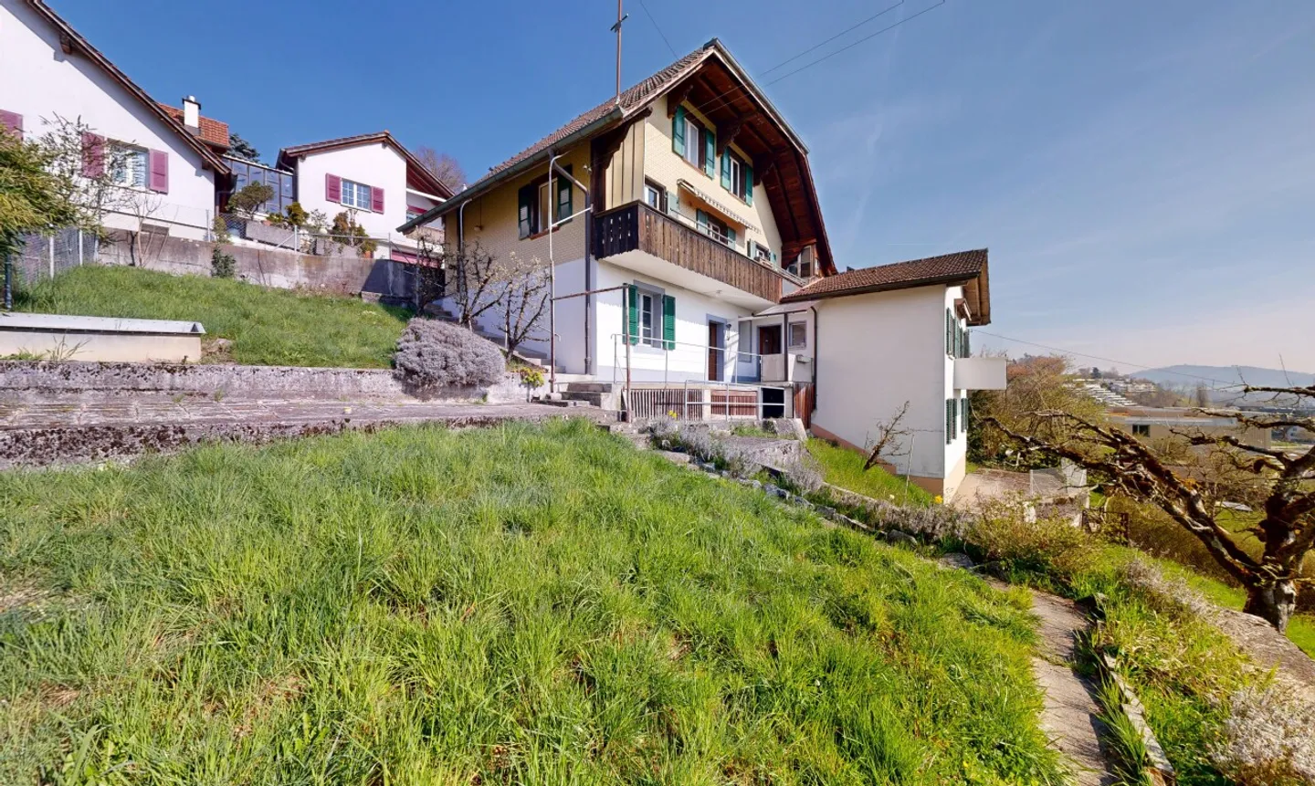 Vielseitiges Duplex mit herrlicher Aussicht - Foto 3 von 11