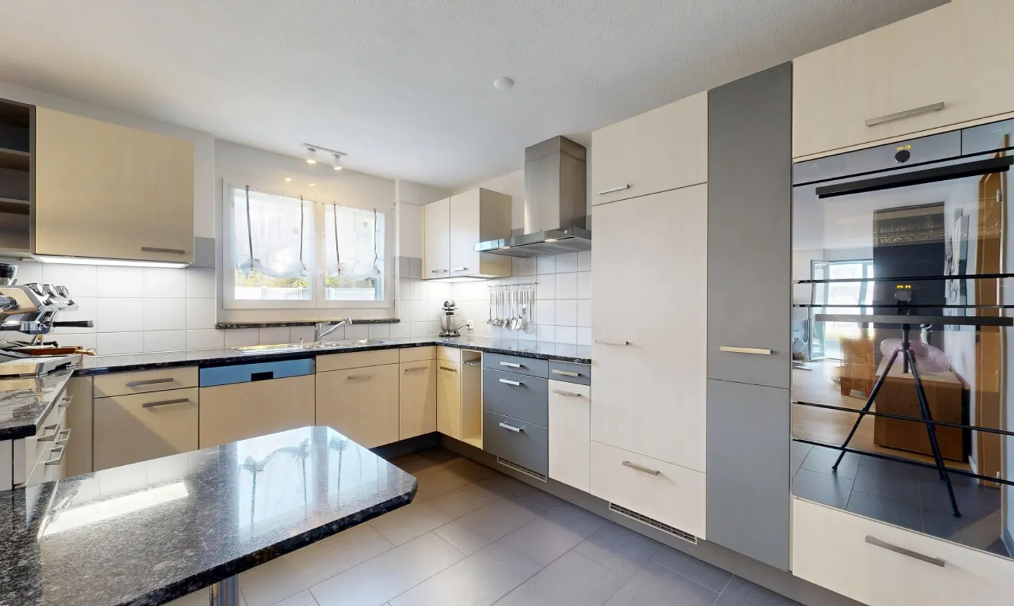 Una casa con carattere, luce e comfort abitativo straordinario - Foto 7 di 11