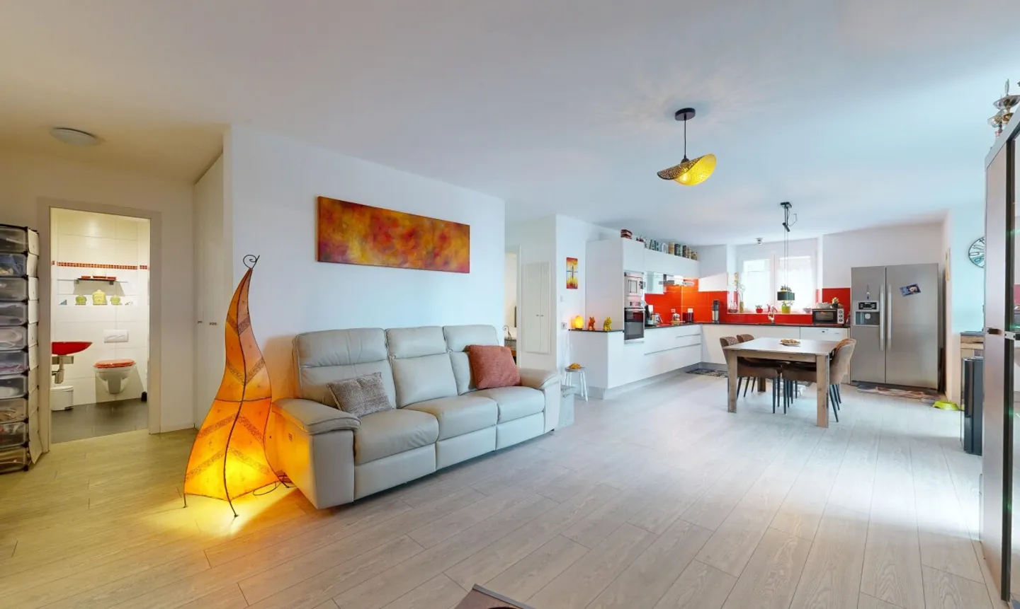 Wunderschöne 3,5-Zimmer-Wohnung im Zentrum von Gletterens - Foto 4 von 11