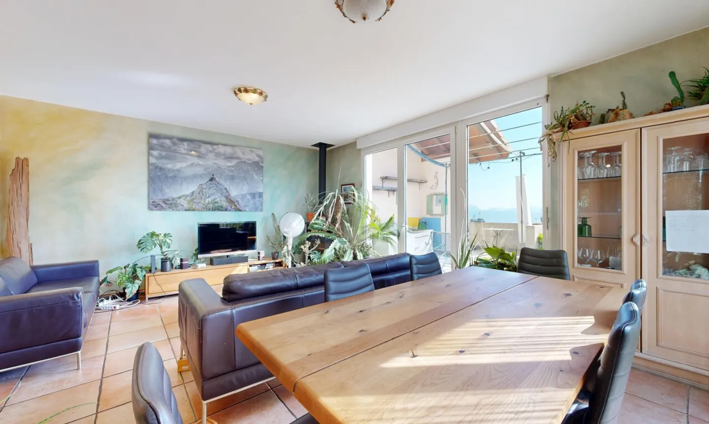 Charming semi-detached house with stunning views of Lake Geneva - Photo 4 of 11
