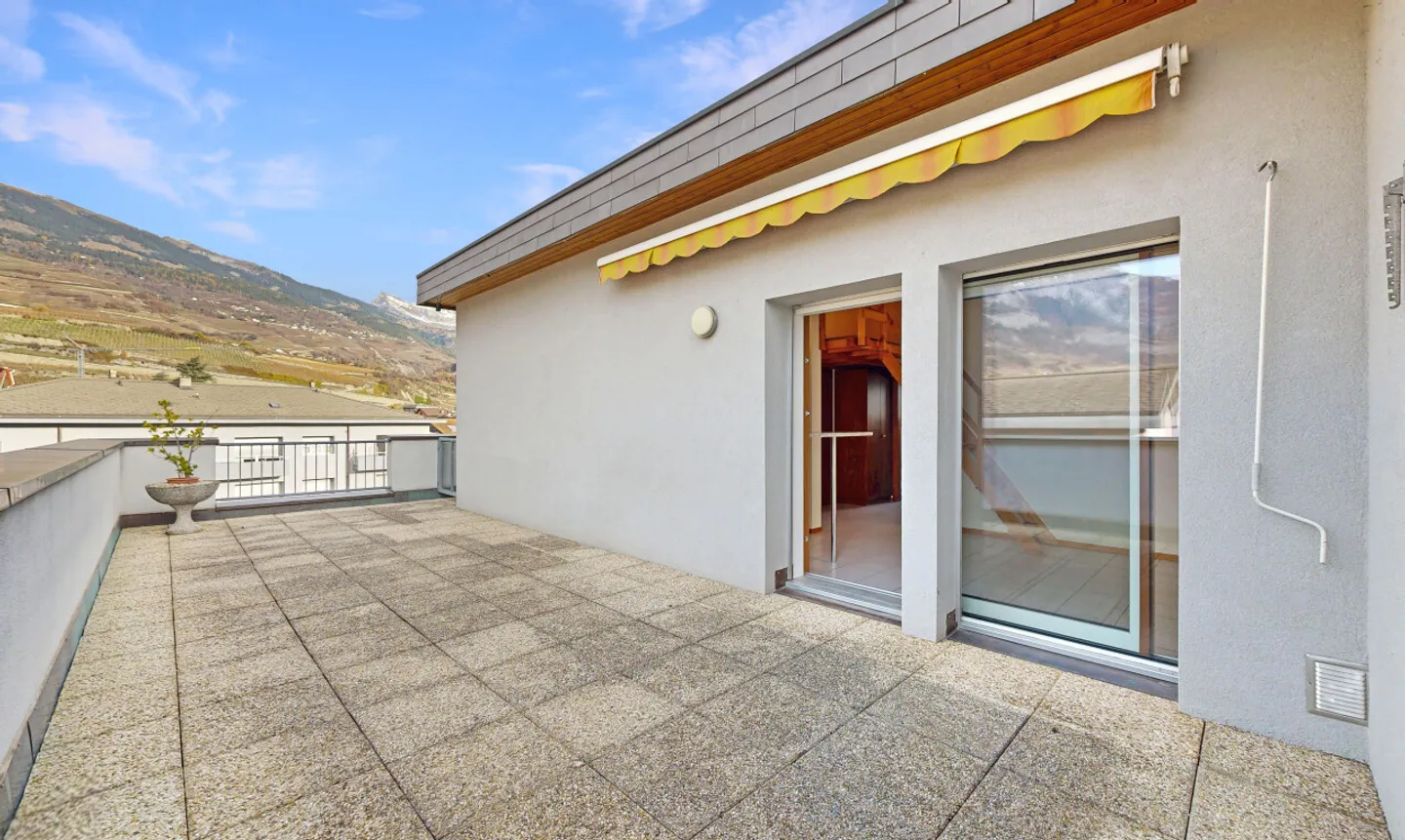 Conthey - 4 camere in mansarda - Terrazze generose - Foto 12 di 13