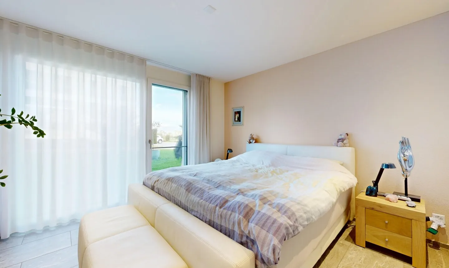 Appartement de jardin exclusif de 4,5 pièces avec vue sur le lac et équipements de qualité - Photo 7 sur 11