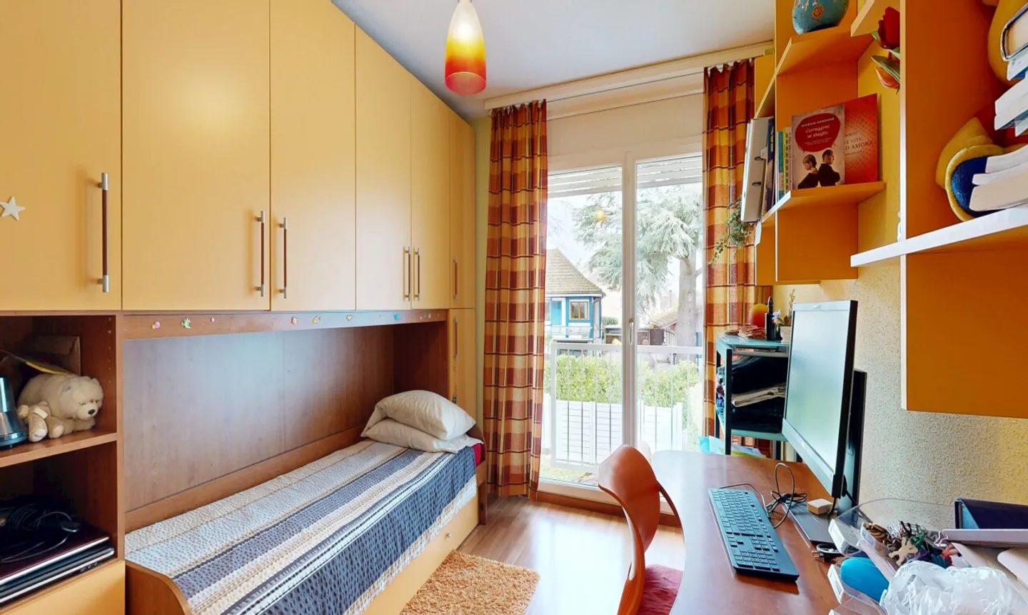 5 Zimmer, 180 m²: Schönes Endreihenhaus mit Garten in Mies - Foto 11 von 13