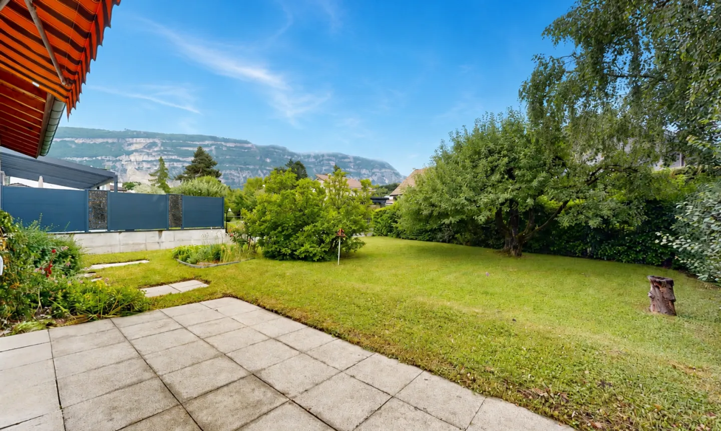 Villa to renovate with great potential, unique opportunity in Vessy - Photo 5 of 11